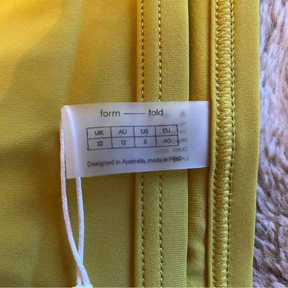 Form and Fold G-Cup Swimsuit - Picture 14 of 15